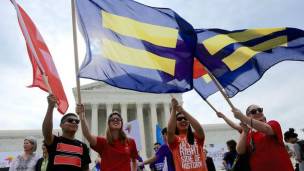 Muchos celebraron en Estados Unidos la decisión de la Corte Suprema de legalizar el matrimonio entre personas del mismo sexo.