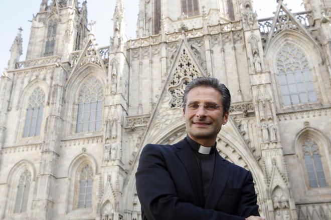 Krzysztof Charamsa, el prelado polaco que se confesó gay, en Barcelona