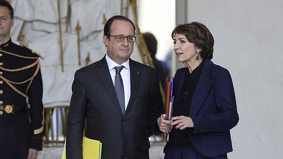 Hollande, junto a la ministra gala de Sanidad