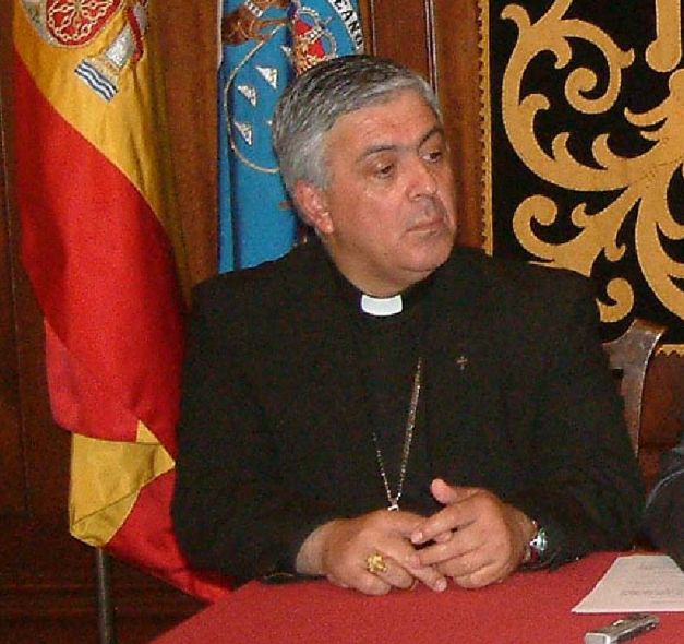 El obispo de Tenerife, autor de las polémicas declaraciones