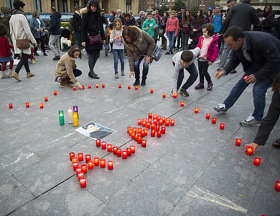 Katalunian suizidatutako gazte transexuala omendu zuten abenduan