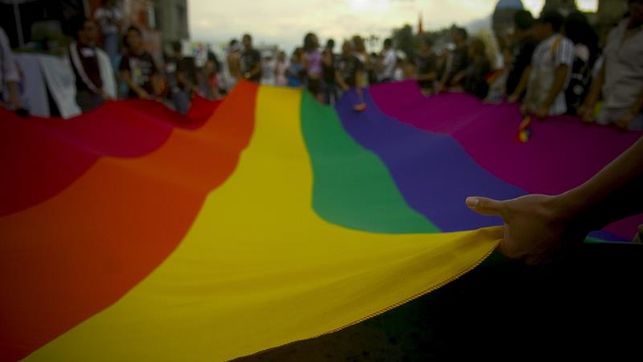 Promulgan en Bolivia una ley que permite a los transexuales el cambio de género y nombre