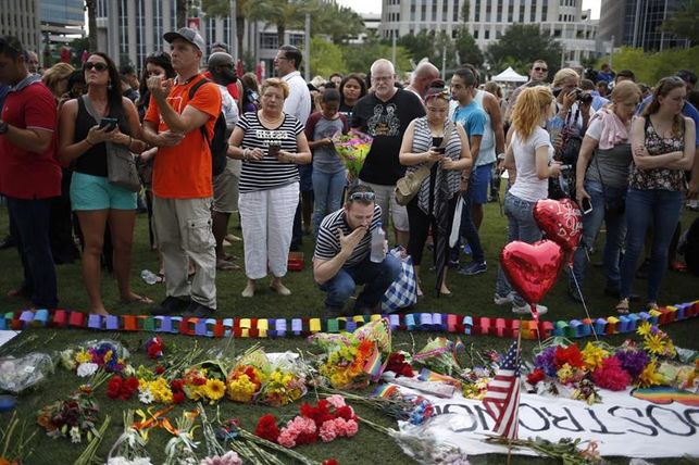 EE.UU. investiga aún la matanza de Orlando y reabre el debate sobre las armas